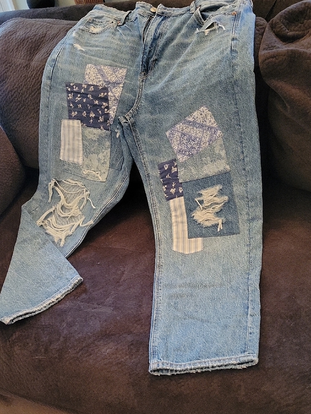 American Eagle Outfitters Light Blue Distressed Patchwork Jeans